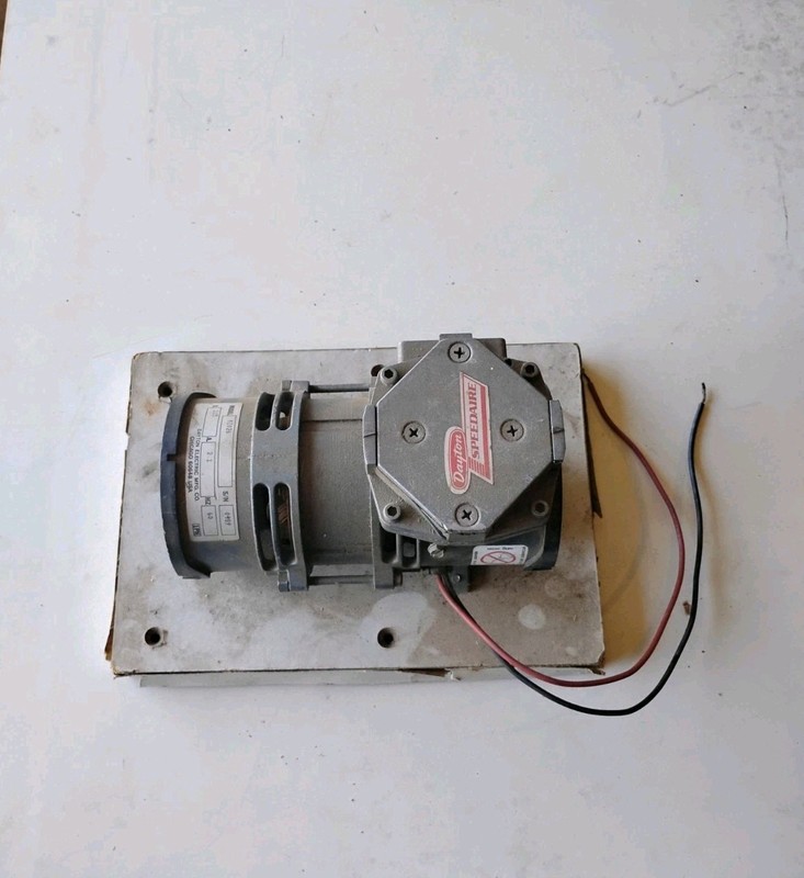 Dayton Speedaire 115V 2.35A 60Hz Motor Pump Tested and Works 4Z026