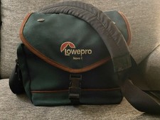 Lowepro Nova 2 camera bag