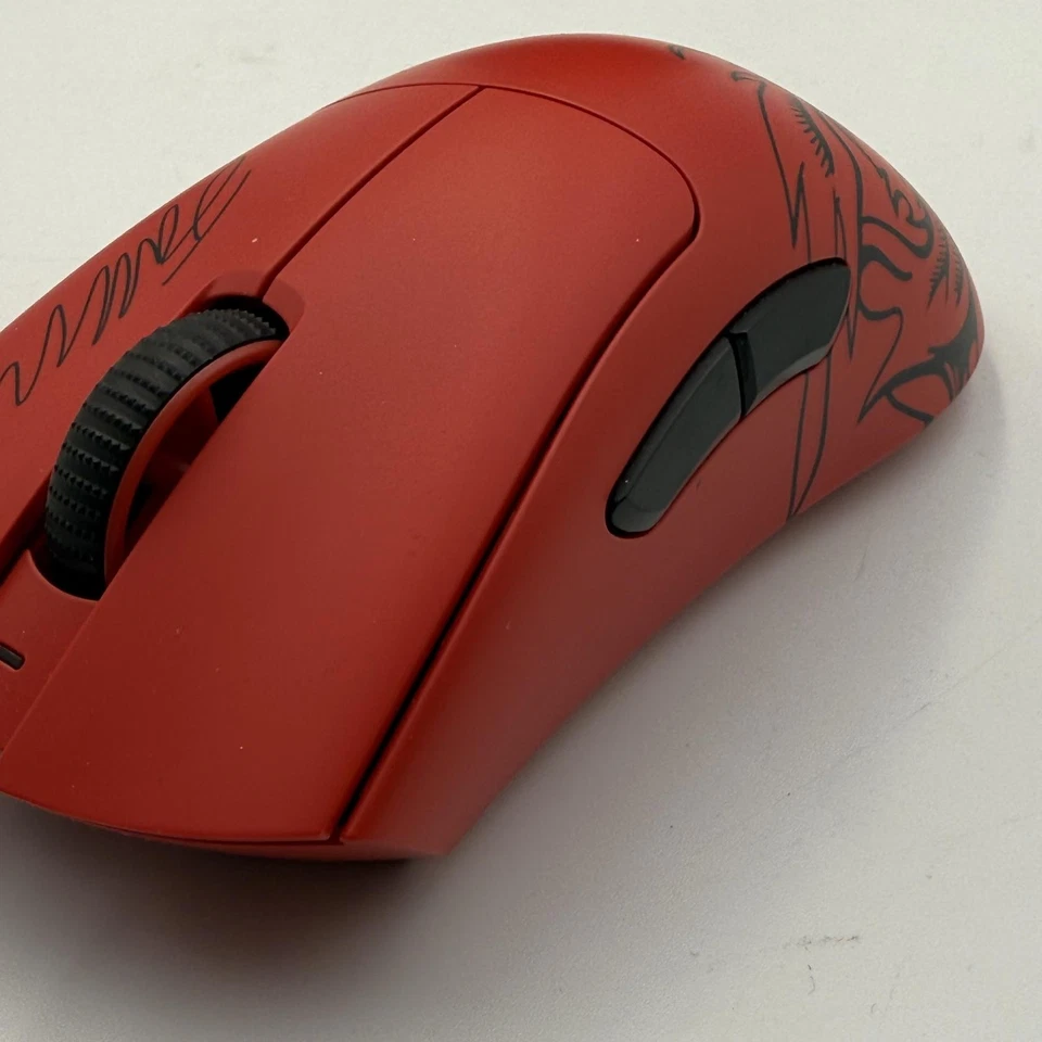 Razer DeathAdder V3 Pro Wireless Gaming Mouse: 63g Lightweight (NO DONGLE) - Image 3 of 4