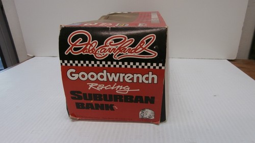 Dale Earnhardt 1/25 Scale Chevy Suburban Diecast Bank Nascar Goodwrench Racing - Picture 2 of 4