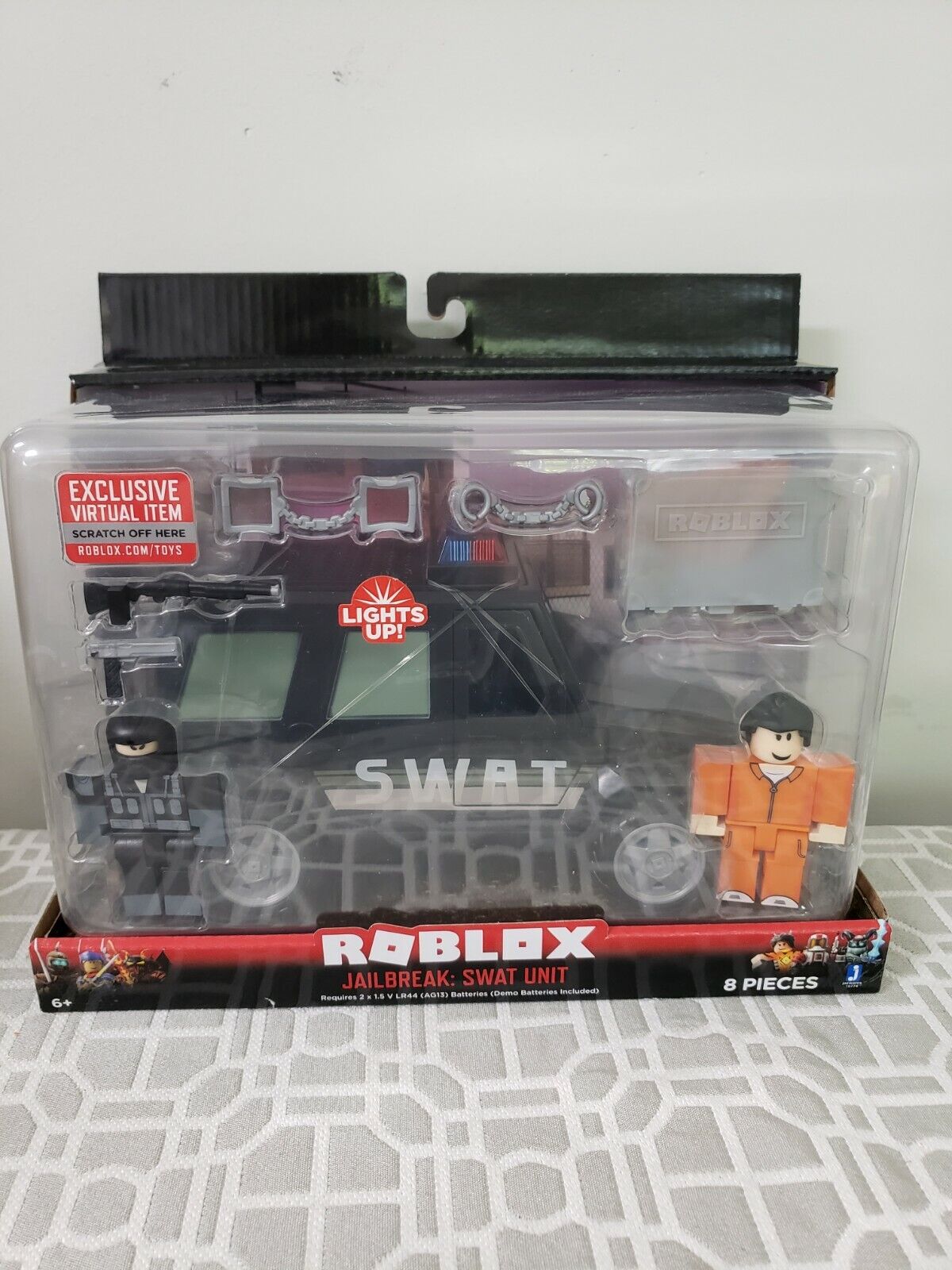 Best Buy: Roblox Jailbreak: SWAT Unit Styles May Vary ROB0174