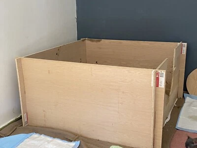 Whelping box gumtree Clearance