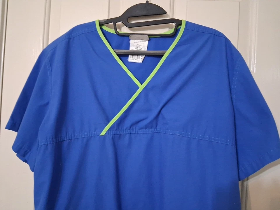 URBANE SCRUBS Unisex SZ 1X Blue V-neck Top Green Trim - Image 2 of 4
