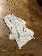 Ergobaby Aura Baby Wrap Newborn 8-25 lbs. Lightweight Gray/White Stripes EUC