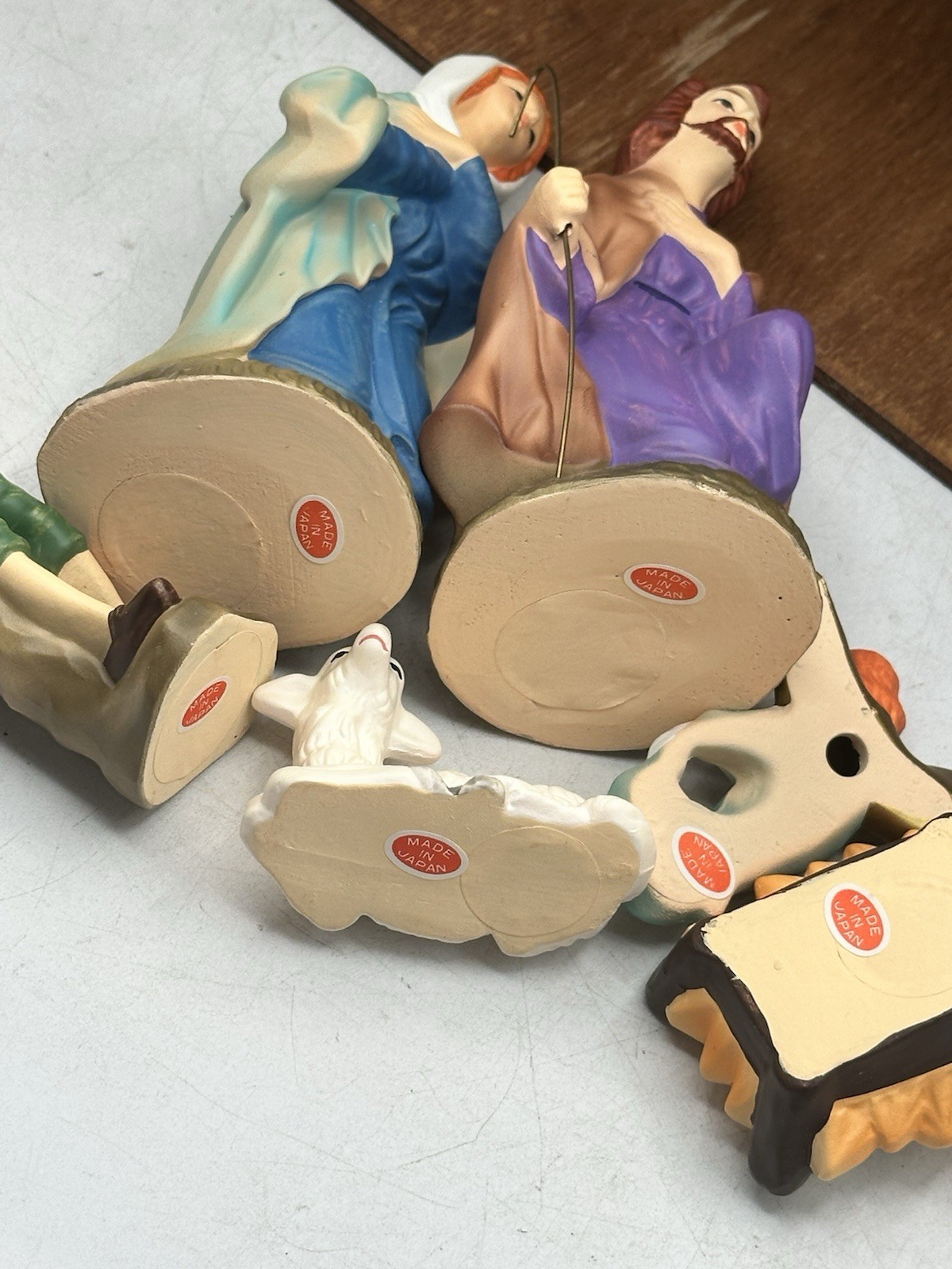 Vintage Hand Painted 11 Piece Nativity Set With Crèche Japan Original Box