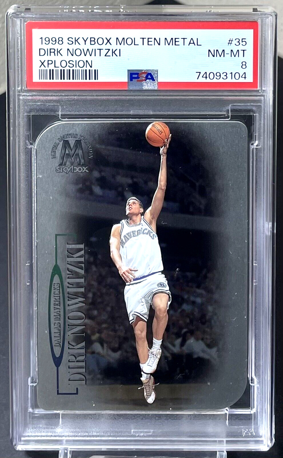 Dirk Nowitzki 1998-99 Skybox Molten Metal RC #35 Xplosion PSA 8 Rookie Mavericks