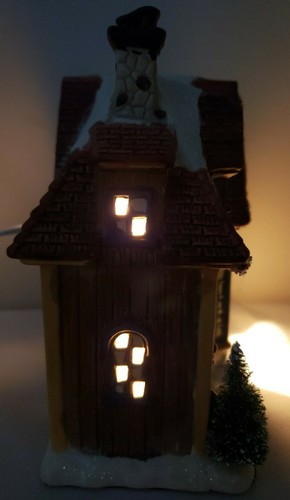 RETRO ENCHANTED FOREST "Quiet Home" PORCELAIN LIGHTED HOUSE  - Picture 10 of 12