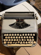 Old Typewriter thumbnail