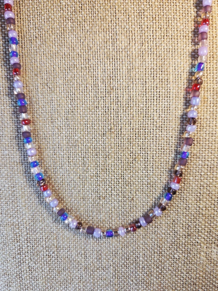 Collar de Cuentas Hecho a Mano Boho Azul Púrpura Cuentas de Vidrio Multicolor Tonos de Bayas  Foto 3 de 4