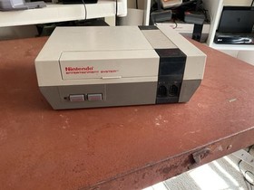 Nintendo Entertainment System NES Console Only No Cords (no Game) Tested. Read👇