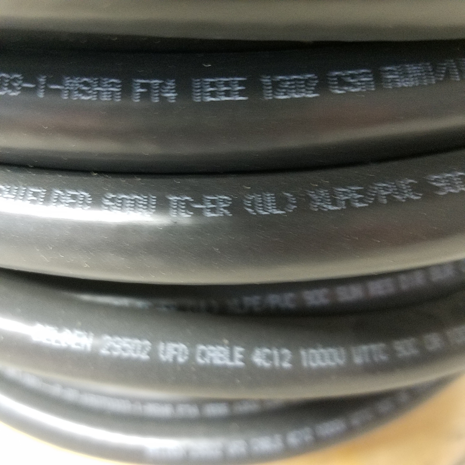 Belden 29502 Belden Ground Flexible VFD Cable, 4 Conductor, 12 AWG, CSA