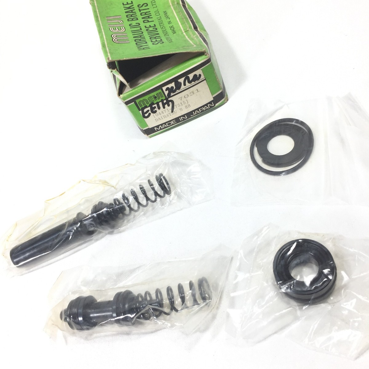Brake Master Cylinder Repair Kit Daihatsu Hijet S88 S89