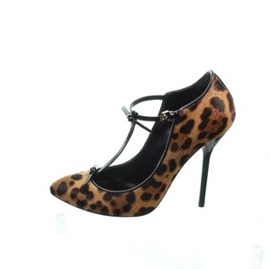 gucci leopard heels
