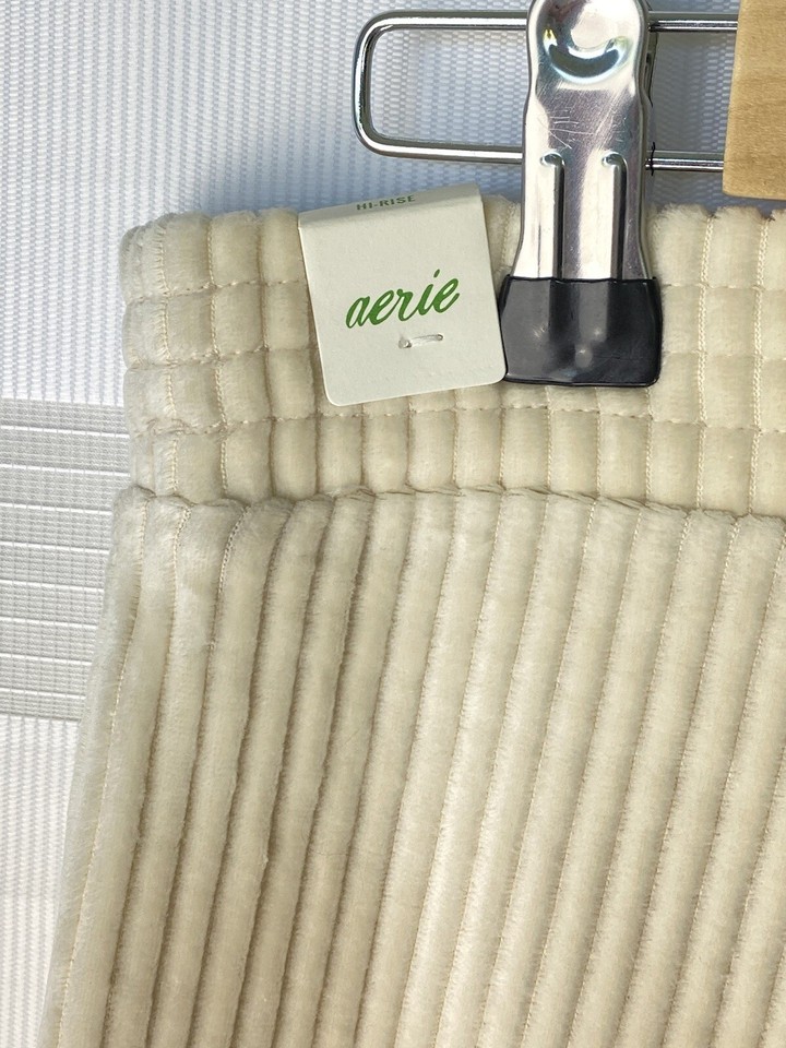 NWT Aerie Women's Rib Knit Flare Cream Color Sweatpants Yoga Casual