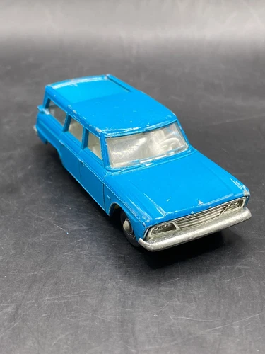 Matchbox Lesney #42 Studebaker Lark Wagonaire Blue Vintage Collectible Toy Car