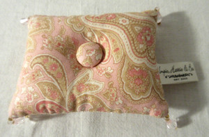 Impie Hattie & Bea PINK FLORAL PAISLEY PIN CUSHION w/ Beaded Corners & Tag 2009