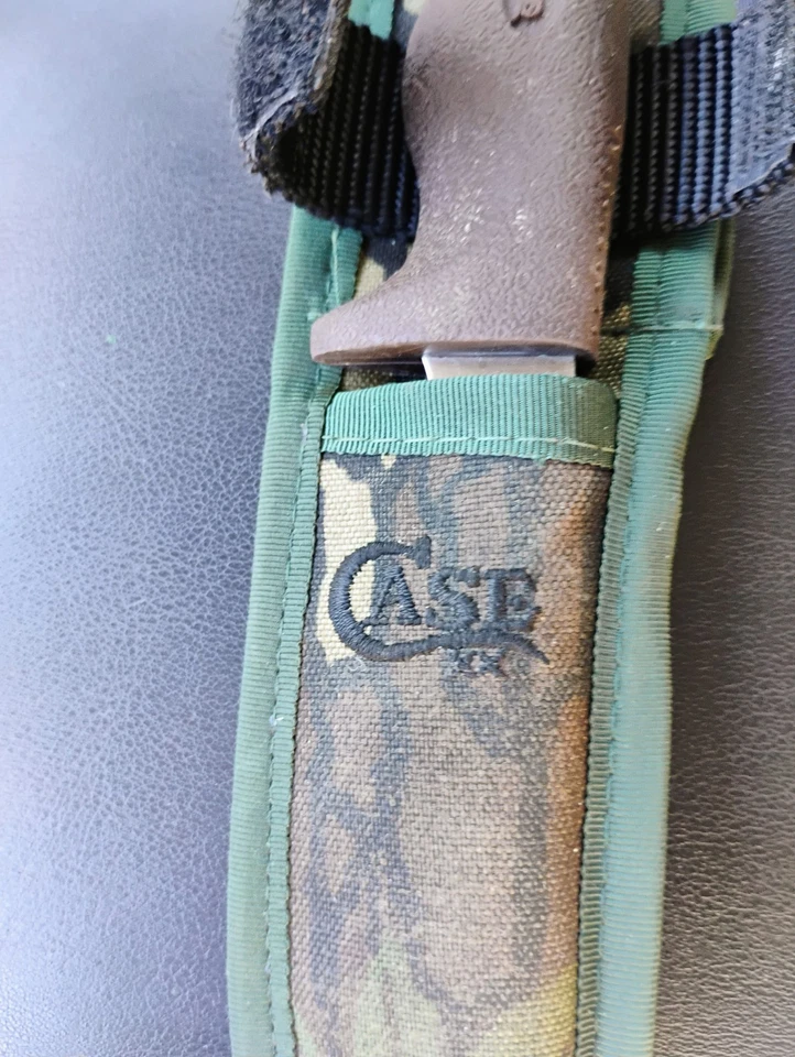 CASE XX FIXED BLADE WITHCAMO  SHEATH . 1992 FINN SS. GREAT DEAL . BID OR OFFERS - Image 2 of 4