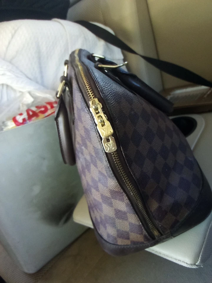 AUTHENTIC Louis Vuitton Damier Ebene ALMA PM HANDBAG - Image 2 of 3