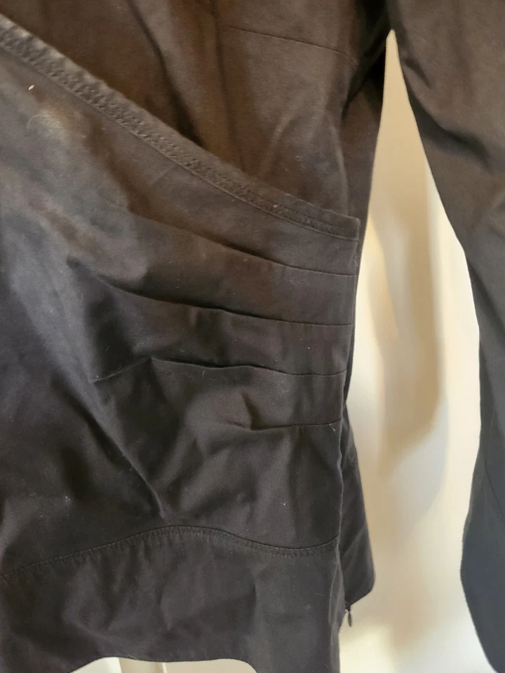 Blusa para mujer Mexx negra acanalada lateral talla 12 Foto 2 de 4