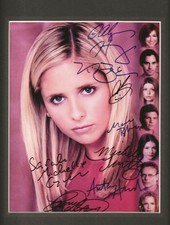 BUFFY The Vampire Slayer 8x10 photo cast signed by Sarah Michelle Gellar & 7more