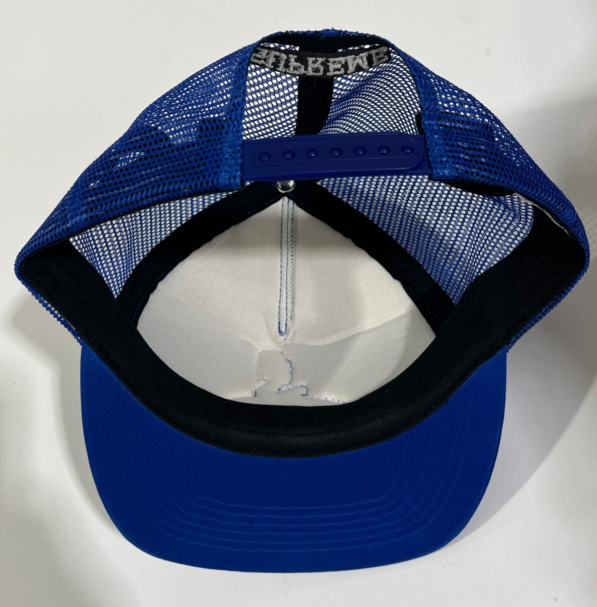 Supreme Pin Up Mesh Mesh Back 5 Panel FW23 Trucker Hat Royal Supreme Pin Up Mesh Mesh Back 5 Panel FW23 Trucker Hat Royal