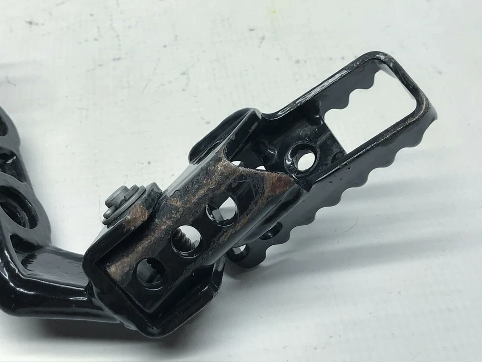 BMW F650ST Rechts Fußrastenanlage Right Riders foot rest hanger (2) 98' Foto 3 de 4