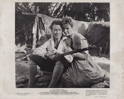 Dorothy McGuire + John Mills in Swiss Family Robinson (1960) Photo K ...