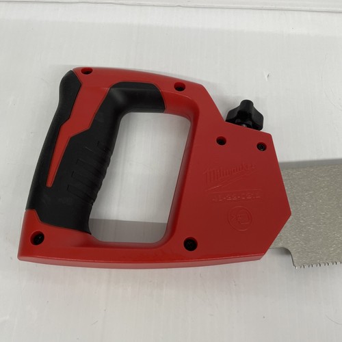 Sierra ABS de PVC con diseño de cubierta de 12" Milwaukee 48-22-0212 con mango de sobremoldeo de goma - Imagen 5 de 6