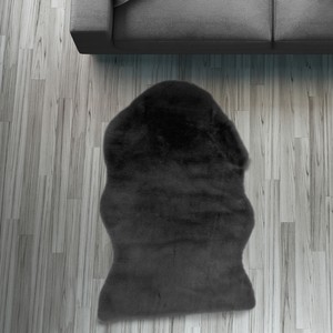 Fell Laufer Teppich Schwarz 55x80cm Sofa Stuhl Matte Tierfell