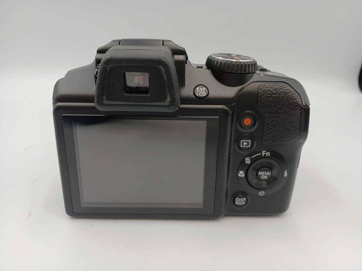 FUJIFILM FINEPIX S8400 Digital Camera 16.2 Megapixels Super FUJIFILM FINEPIX S8400 Digital Camera 16.2 Megapixels Super