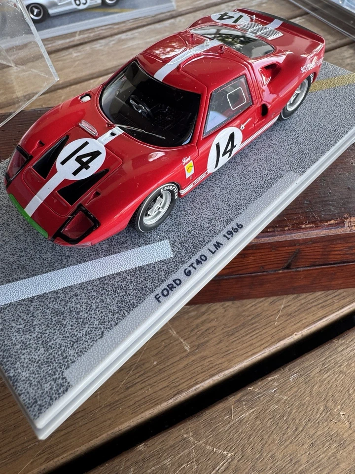 Bizarre 1966 Ford GT40 LM 1966 - RARE RED - 17th Hour Accident - Vintage BZ281 - Image 4 of 4