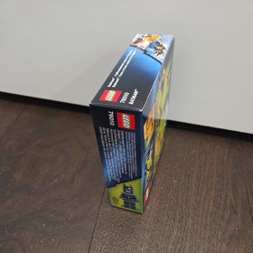 LEGO DC Comics Super Heroes: Batman: the Penguin Face Off (76010)