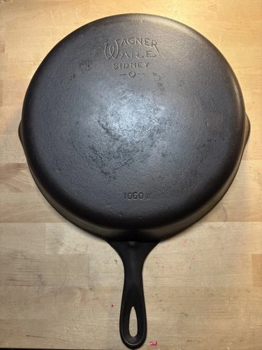 Wagner Ware Sidney O No. 10 Cast Iron Skillet 1060 R