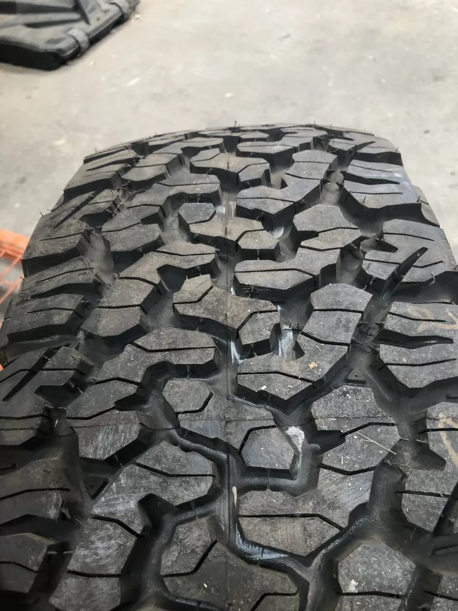 LT285/70R17 285 70 R17 BF GOODRICH ALL-TERRAIN T/A (1 TIRE) NEW OLD STOCK