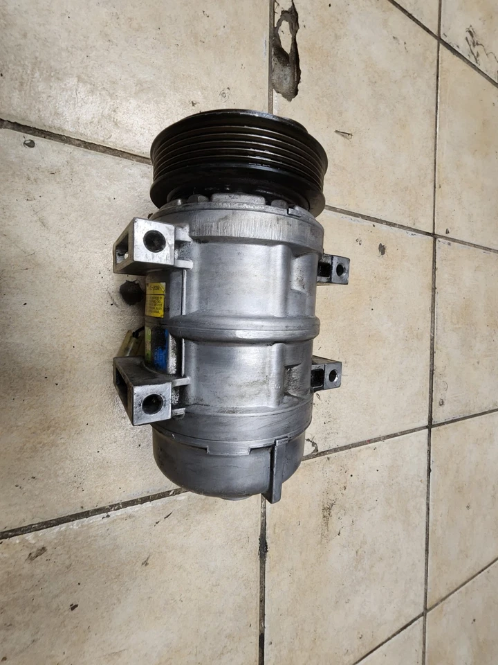  Volvo S60 2001 2002 2003 2004 compresor de aire acondicionado Foto 2 de 4