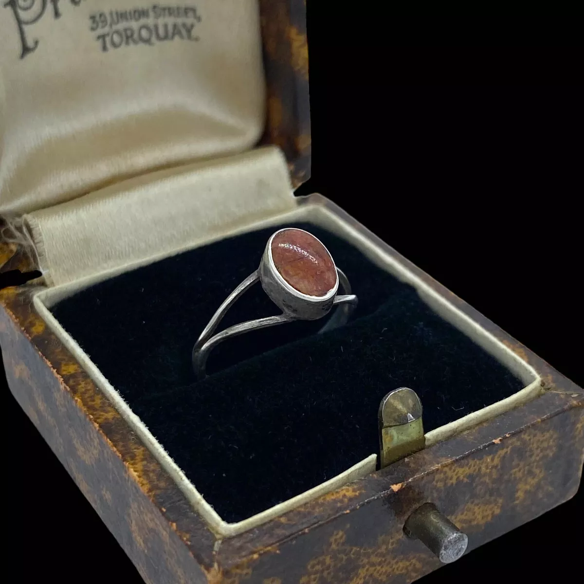 Antique Vintage Art Deco Sterling Silver Carved Jasper Pinky Ring
