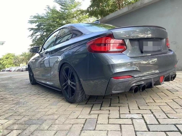 Labio difusor de parachoques trasero de carbono real con LED para BMW F22 M-SPORT M235i M240i 14-19 Foto 4 de 4