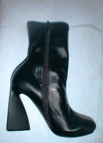 STELLA MCCARTNEY TRIANGLE BLOCK HEEL MID CALF BOOTS EURO SIZE 38.5 = US 8.5 - Picture 4 of 8