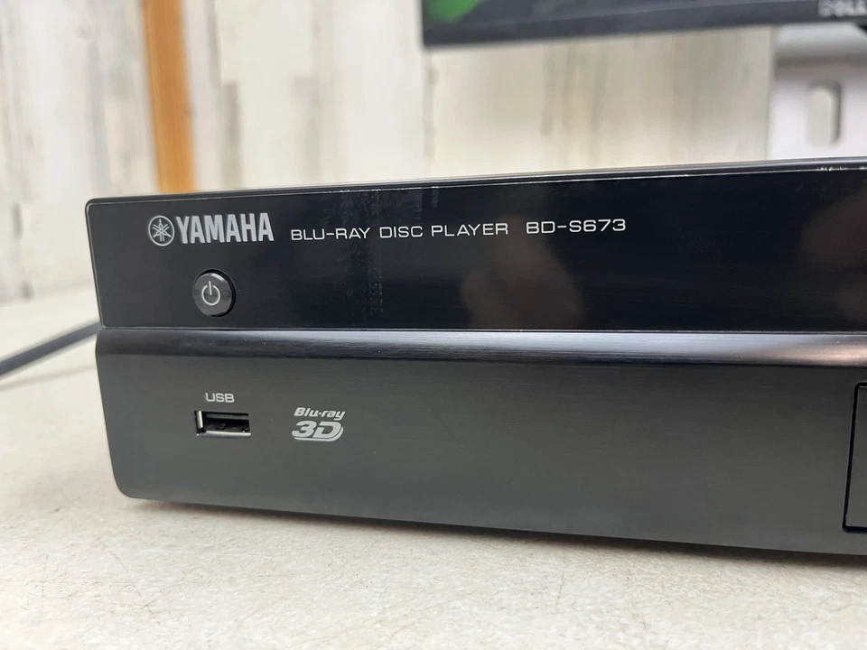 Проигрыватель Blu-ray Yamaha BD-S673 3D Wi-Fi DLNA 1080p DivX пульт дистанционного управления/шнуры не протестированы - Изображение 4 из 4