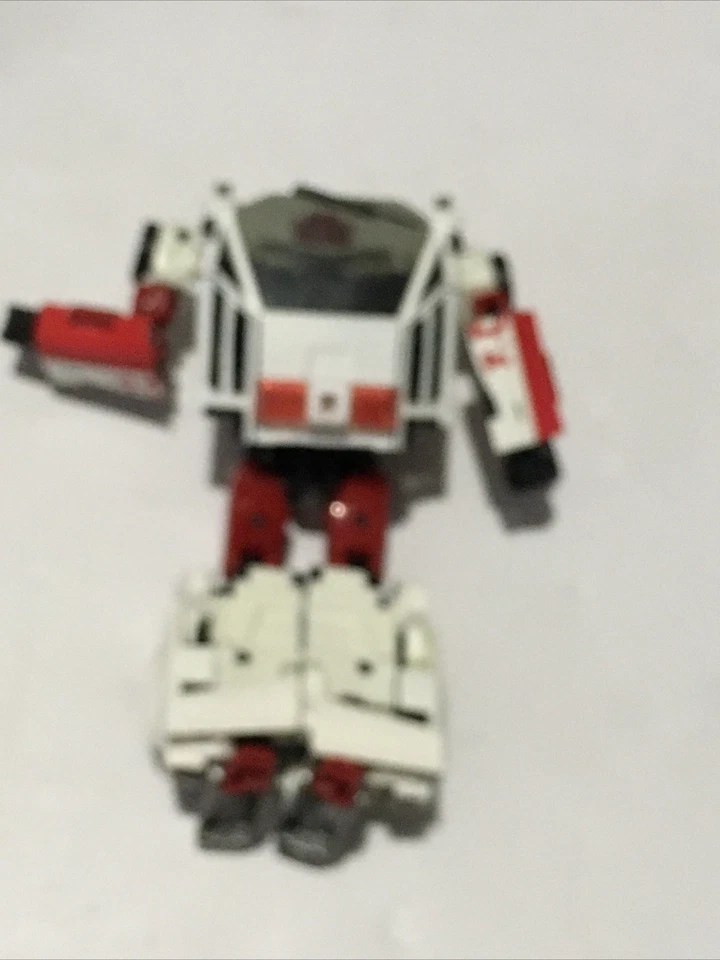 Takara Transformers Obra Maestra Mp-14 Alerta Roja Auténtico Foto 4 de 4