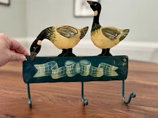 Vtg Handpainted Country Goose Bow Metal Wall Rack 3 Hooks Keys Towels Utensils