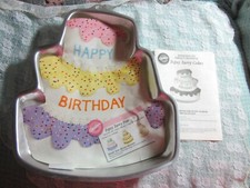 2004 Wilton Topsy Turvy Cake Pan, Complete Insert & Instructions, Stacked Tier