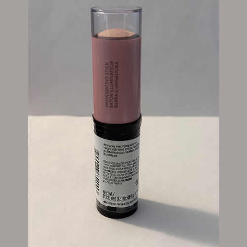 Revlon PhotoReady Insta-Fix™ Highlighting Stick - 200 Pink Light - Picture 2 of 5