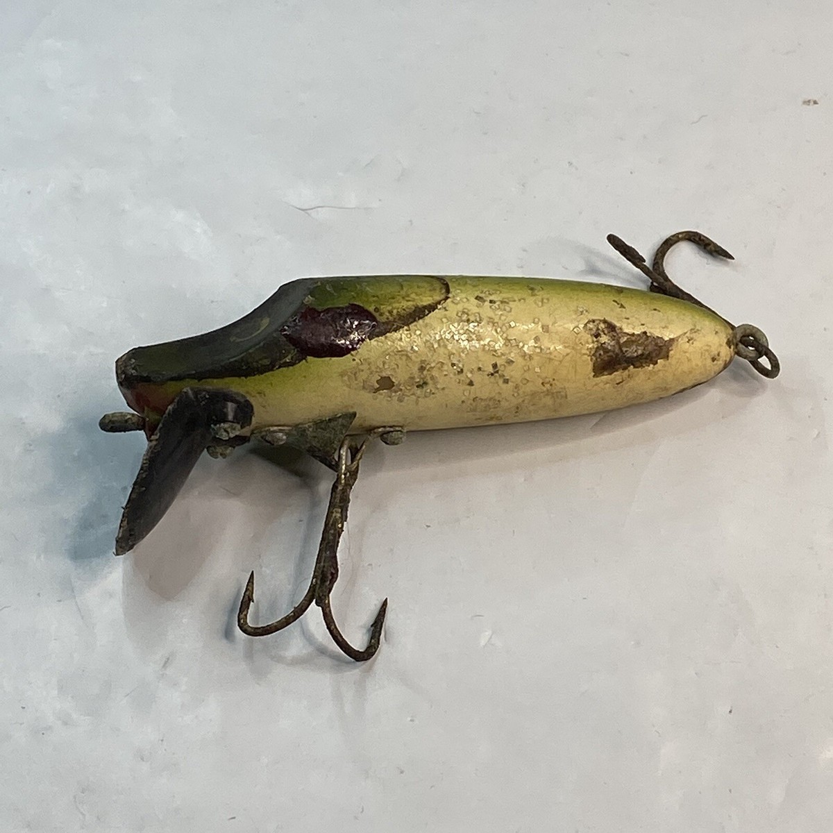 Vintage Heddon Fishing Lure RARE black HONG KONG Marked Bill Vintage Heddon Fishing Lure RARE black HONG KONG Marked Bill