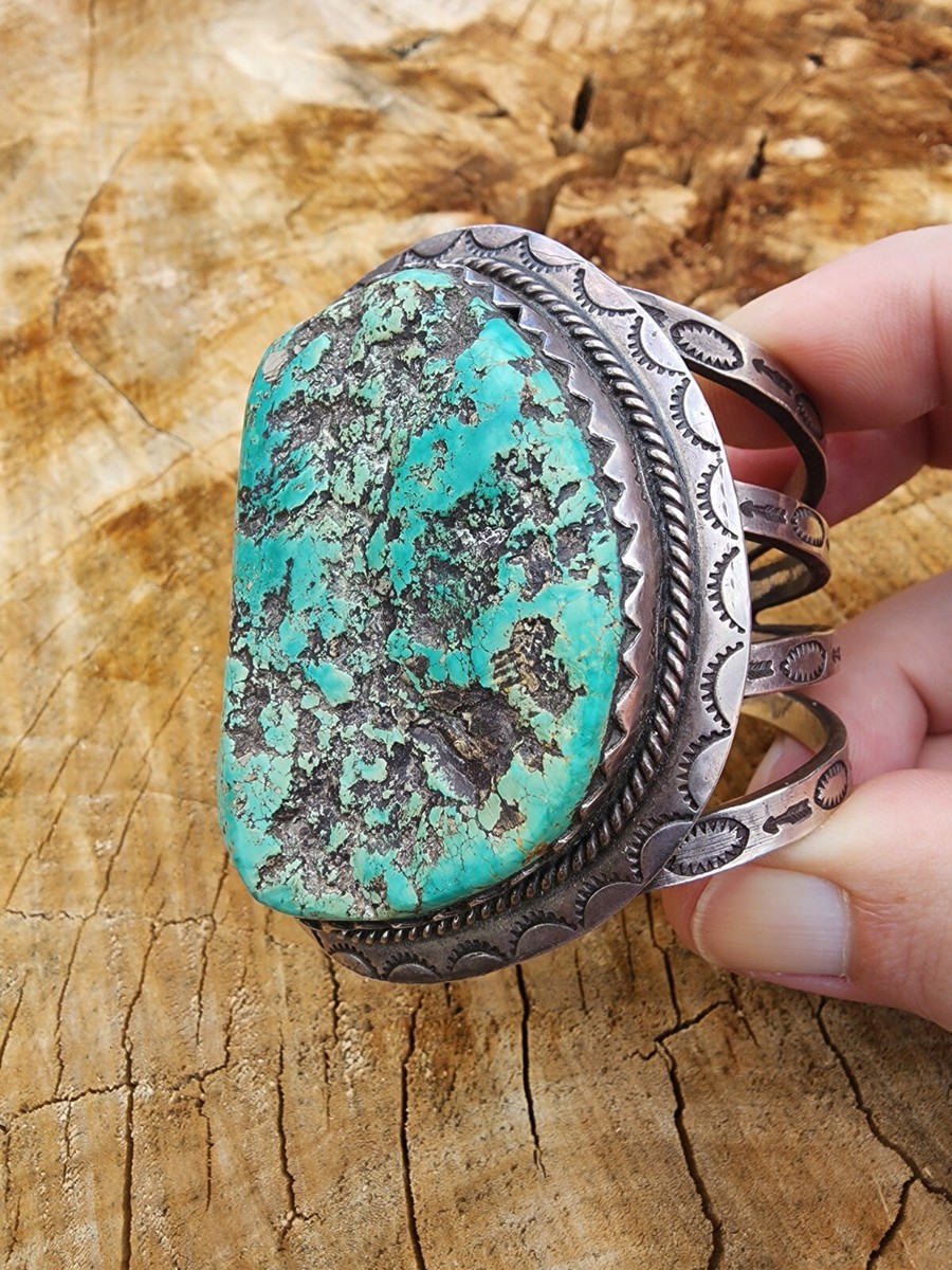 Huge Detailed Vintage Native American Navajo Cerrillos Turquoise Coral Sterling Silver Ring Huge Detailed Vintage Native American Navajo Cerrillos Turquoise Coral Sterling Silver Ring