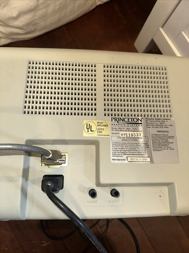 PRINCETON MAX-12 COMPUTER MONOCHROME MONITOR With Cables - Picture 2 of 16