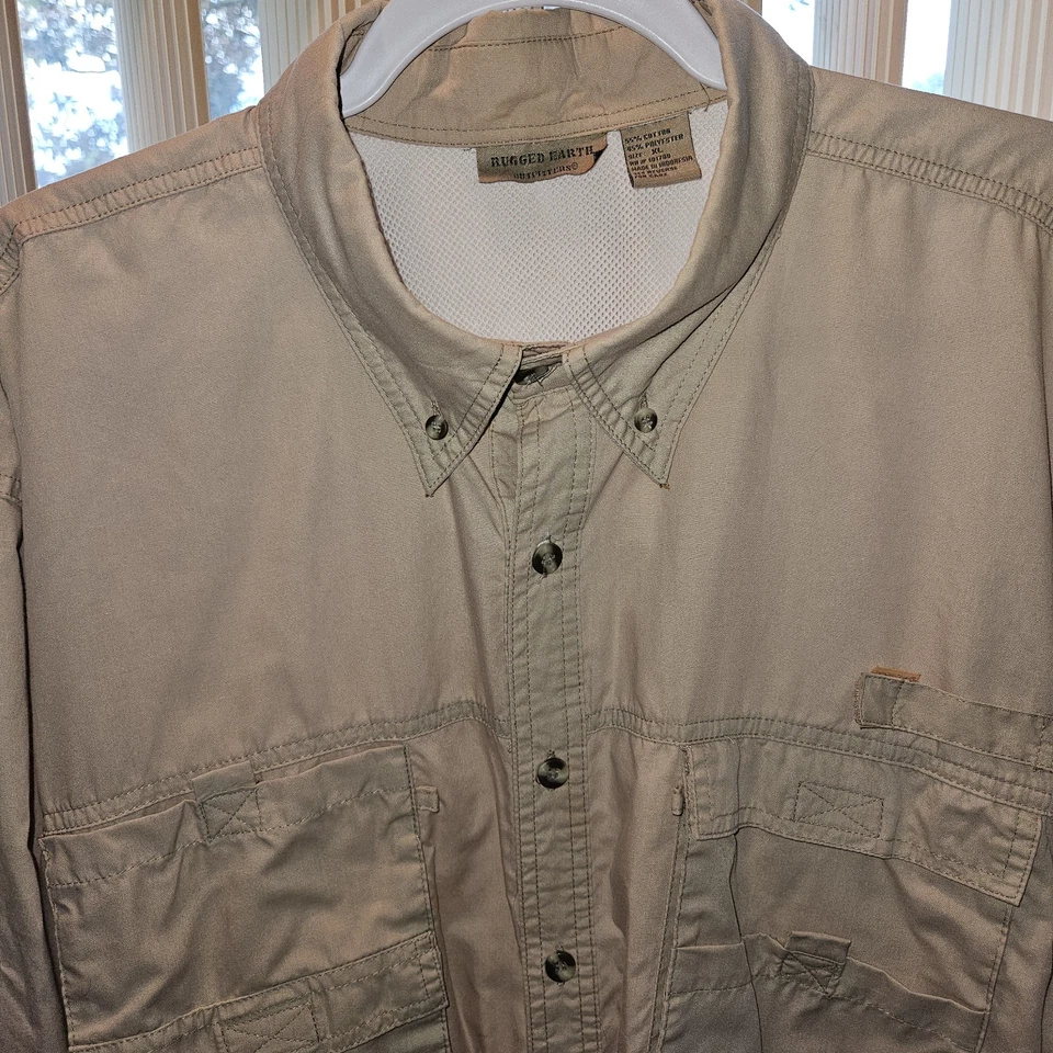 Rugged Earth Outfitters Shirt Mens Medium Tan Khaki Fishing Hiking Safari Vented - Image 3 of 4