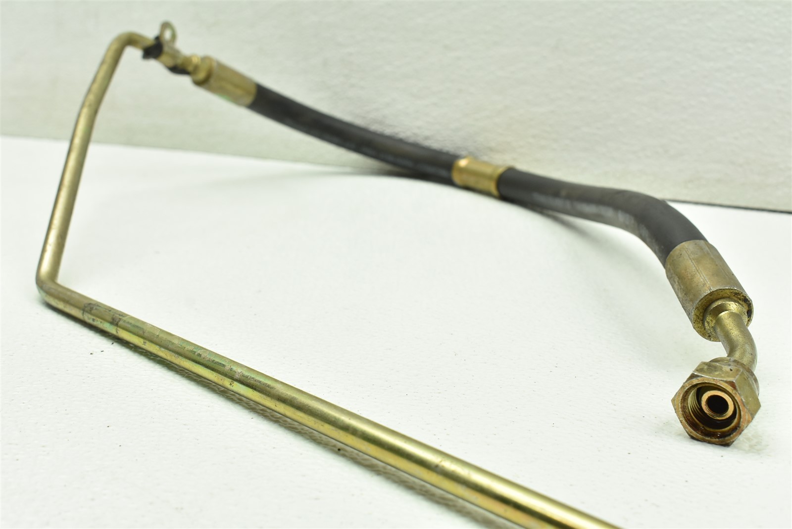 2002 Ferrari 360 Spider Oil Feed Line Pipe Hose