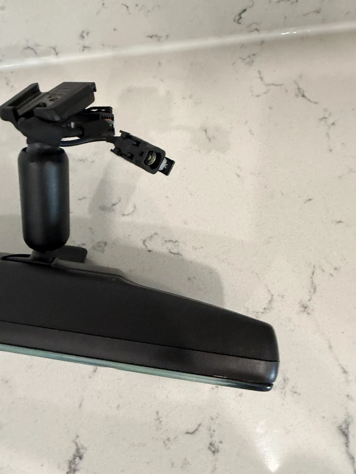 Espejo retrovisor interior de video para cámara de visión trasera Cadillac Chevrolet GMC 13532977 DRZ fabricante de equipos originales Foto 2 de 4