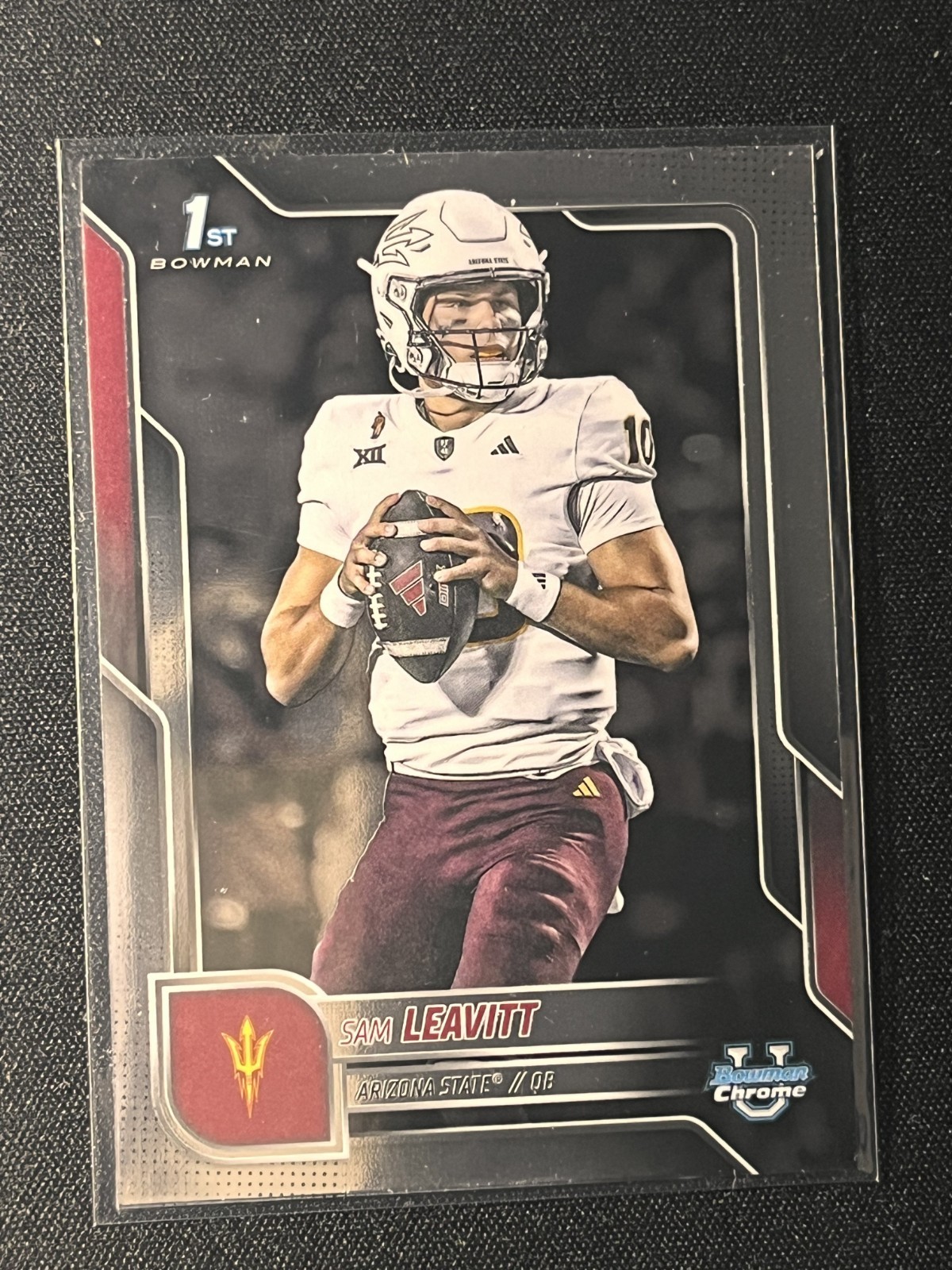 2025 Bowman Chrome U - Sam Leavitt #195 1st Bowman Base